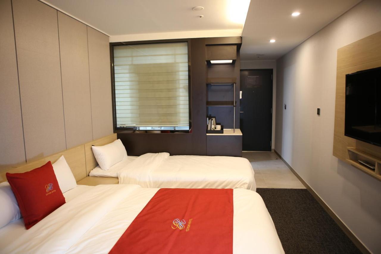 Chuncheon Eston Hotel Екстериор снимка