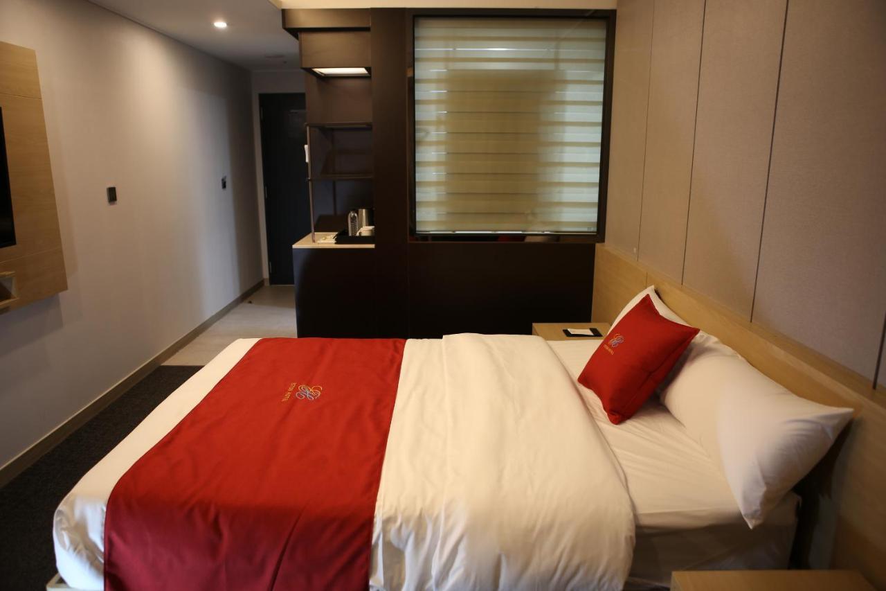 Chuncheon Eston Hotel Екстериор снимка