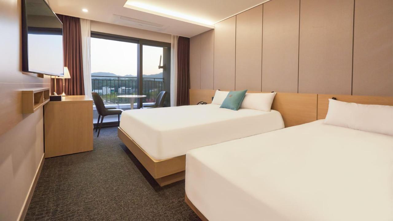 Chuncheon Eston Hotel Екстериор снимка