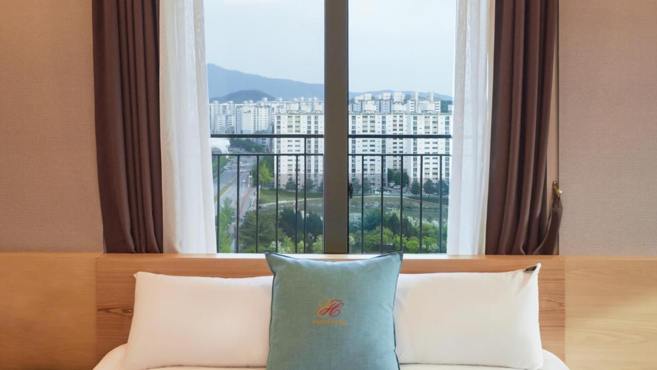 Chuncheon Eston Hotel Екстериор снимка